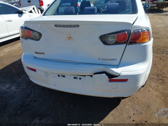 44446712 :رقم المزاد ، JA32U2FU3FU002215 vin ، 2015 Mitsubishi Lancer Es مزاد بيع