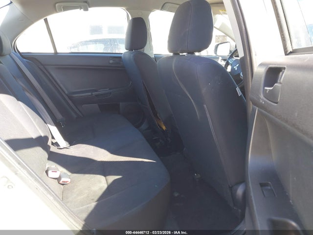 44446712 :رقم المزاد ، JA32U2FU3FU002215 vin ، 2015 Mitsubishi Lancer Es مزاد بيع