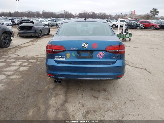 2017 Volkswagen Jetta 1.4t Se მანქანა იყიდება აუქციონზე, vin: 3VWDB7AJ3HM227443, აუქციონის ნომერი: 44446719