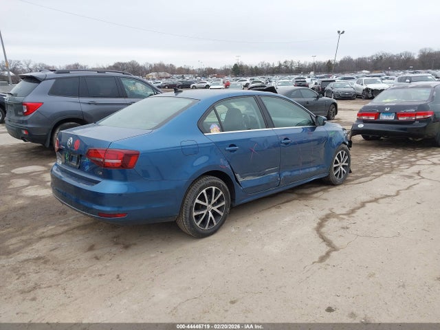 2017 Volkswagen Jetta 1.4t Se მანქანა იყიდება აუქციონზე, vin: 3VWDB7AJ3HM227443, აუქციონის ნომერი: 44446719