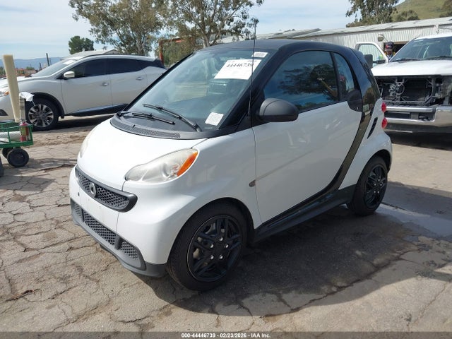 Smart Fortwo Pure 2014 WMEEJ3BA0EK756399 Image 2