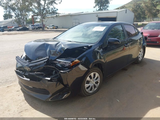 Toyota COROLLA L 2017 5YFBURHE5HP609409 Image 2