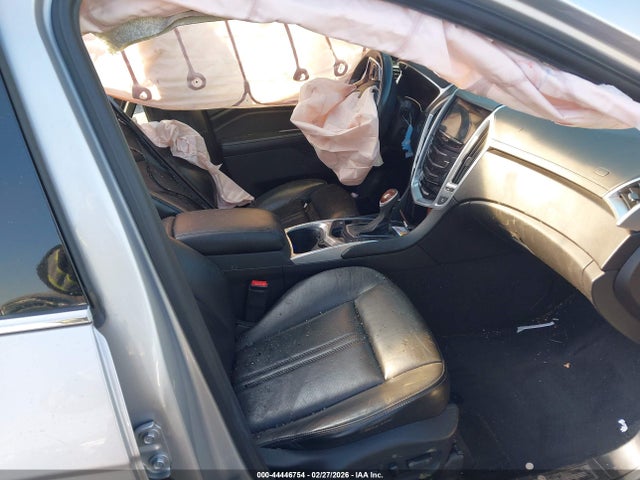 44446754 :رقم المزاد ، 3GYFNCE30ES577122 vin ، 2014 Cadillac Srx Performance Collection مزاد بيع