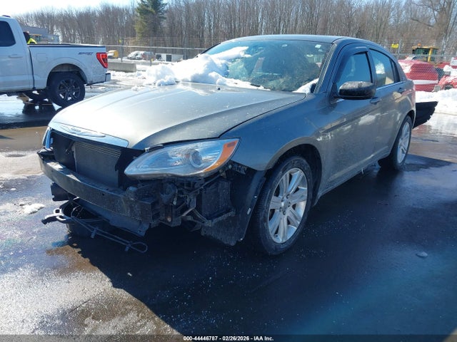 Продажа на аукционе авто 2013 Chrysler 200 Touring, vin: 1C3CCBBB2DN597566, номер лота: 44446787