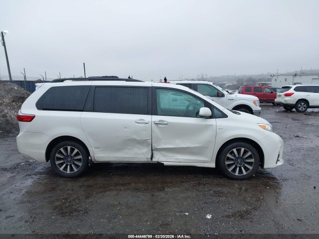 Toyota SIENNA XLE 2020 5TDDZ3DC7LS236353 Image 13