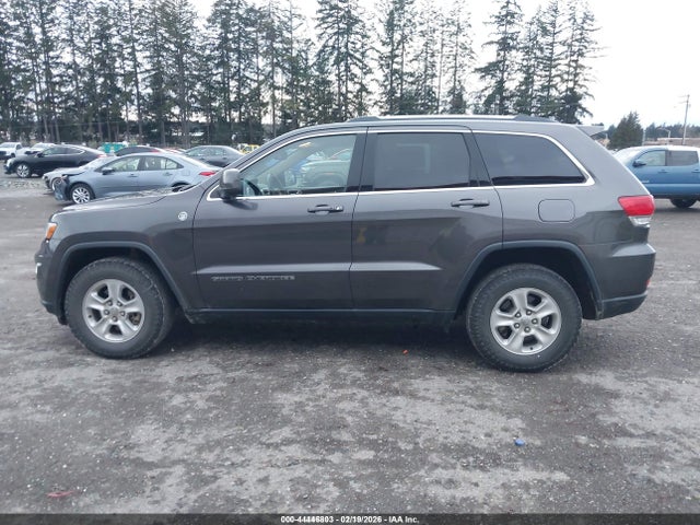1C4RJFAG3HC857944 Jeep Grand Cherokee Laredo 4x4