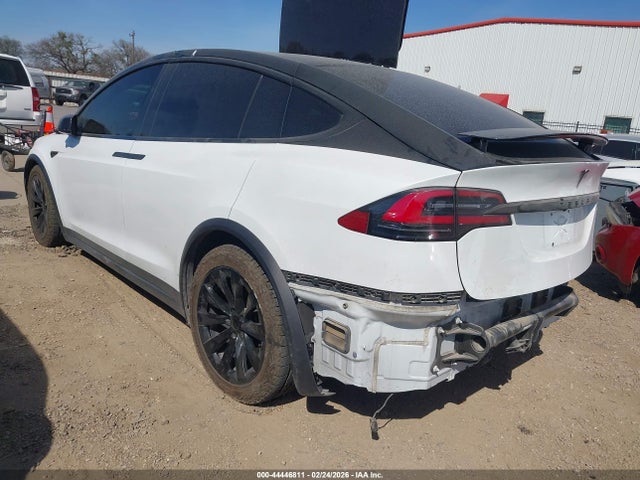 2019 TESLA MODEL X 5YJXCDE26KF185019 Photo 2