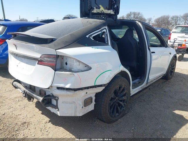 2019 TESLA MODEL X 5YJXCDE26KF185019 Photo 3