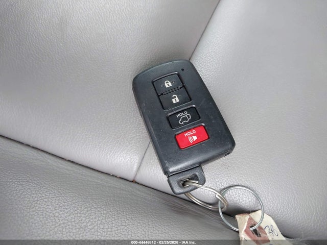 5TDJZRFH8JS861758 Toyota Highlander Xle