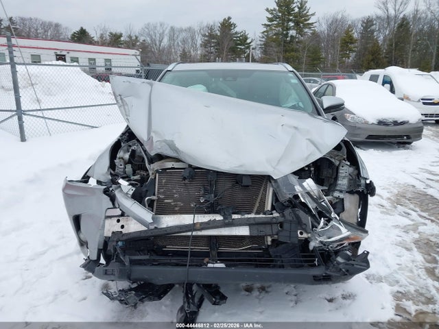 5TDJZRFH8JS861758 Toyota Highlander Xle