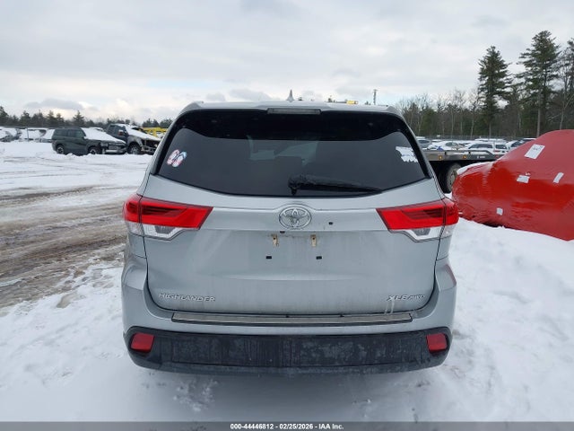 5TDJZRFH8JS861758 Toyota Highlander Xle