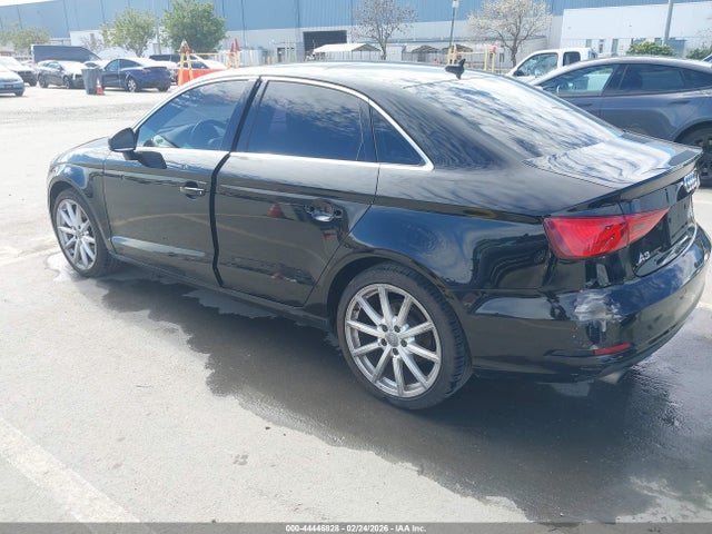2015 AUDI A3 WAUEFGFF0F1133043 Photo 2