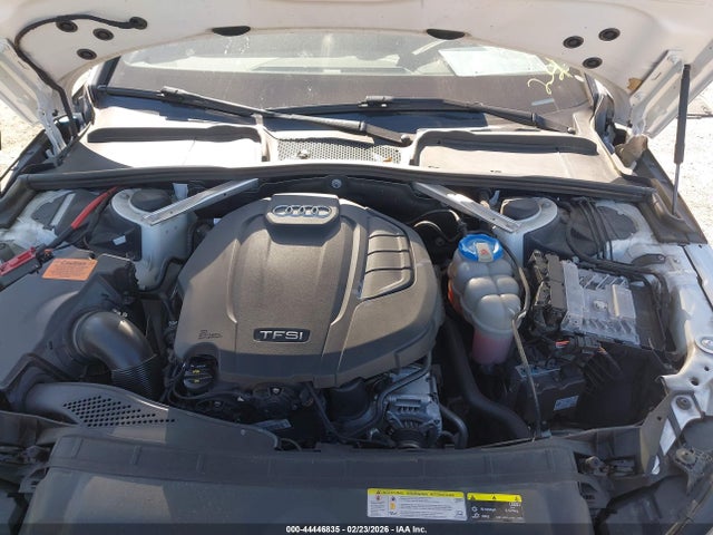 2019 Audi A4 45 Premium მანქანა იყიდება აუქციონზე, vin: WAUENAF4XKA015610, აუქციონის ნომერი: 44446835