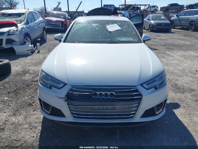 2019 Audi A4 45 Premium მანქანა იყიდება აუქციონზე, vin: WAUENAF4XKA015610, აუქციონის ნომერი: 44446835