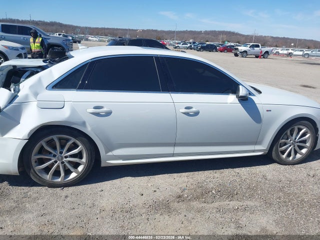 2019 Audi A4 45 Premium მანქანა იყიდება აუქციონზე, vin: WAUENAF4XKA015610, აუქციონის ნომერი: 44446835