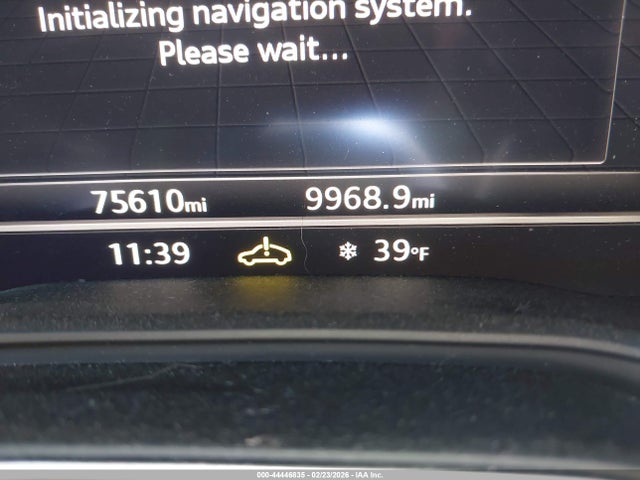 2019 Audi A4 45 Premium მანქანა იყიდება აუქციონზე, vin: WAUENAF4XKA015610, აუქციონის ნომერი: 44446835