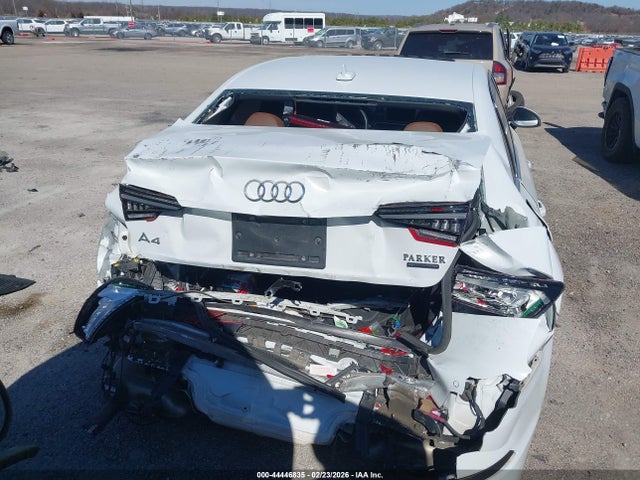 2019 Audi A4 45 Premium მანქანა იყიდება აუქციონზე, vin: WAUENAF4XKA015610, აუქციონის ნომერი: 44446835