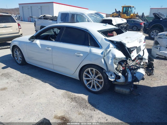 2019 Audi A4 45 Premium მანქანა იყიდება აუქციონზე, vin: WAUENAF4XKA015610, აუქციონის ნომერი: 44446835