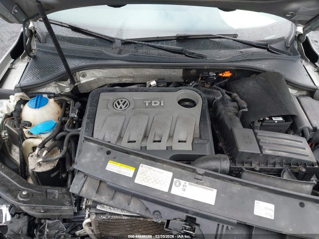 44446856 :رقم المزاد ، 1VWBN7A3XEC071396 vin ، 2014 Volkswagen Passat 2.0l Tdi Se مزاد بيع