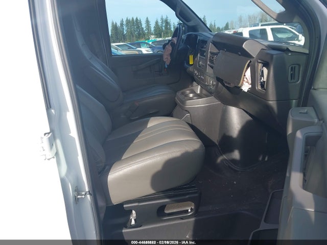 1GCWGAFP1P1106543 Chevrolet Express Cargo Rwd 2500 Regular Wheelbase Wt