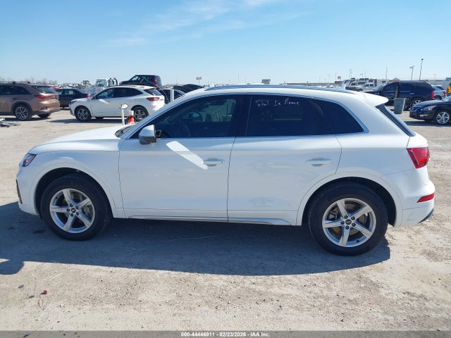Продаж на аукціоні авто 2021 Audi Q5 Premium 45 Tfsi Quattro S Tronic, vin: WA1AAAFY5M2116531, номер лоту: 44446911