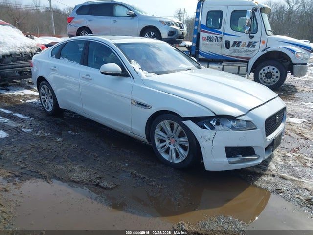 2016 JAGUAR XF SAJBD4BV2GCY06638