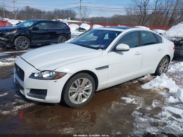2016 JAGUAR XF SAJBD4BV2GCY06638 Photo 1