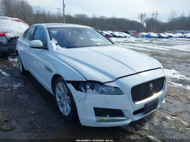 2016 JAGUAR XF SAJBD4BV2GCY06638 Photo 5