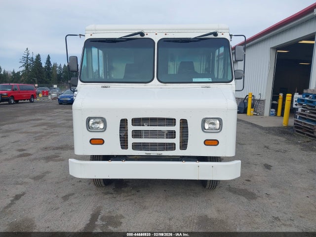 1FC3E3KL2GDC12747 Ford E-350 Stripped