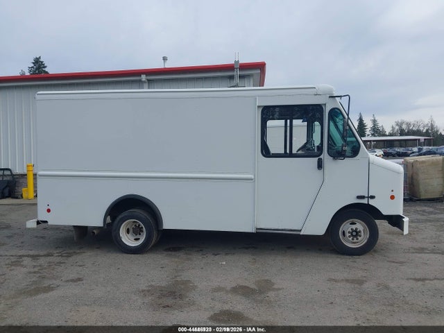 1FC3E3KL2GDC12747 Ford E-350 Stripped