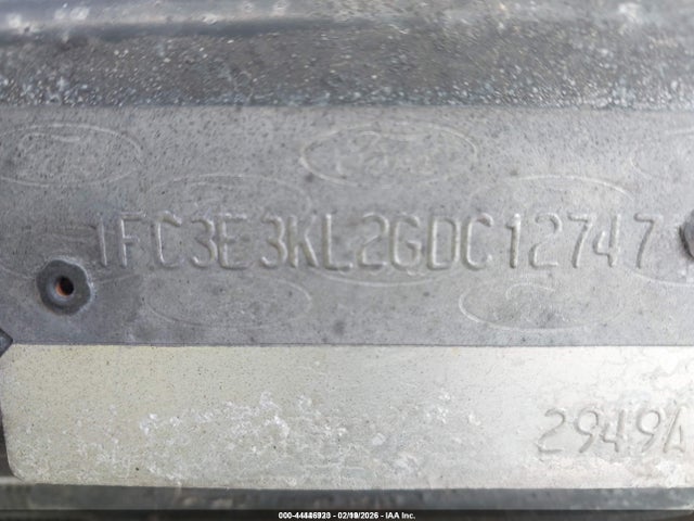 1FC3E3KL2GDC12747 Ford E-350 Stripped