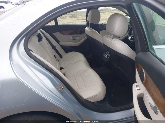 44446941 :رقم المزاد ، WDDWF4KB0HR214742 vin ، 2017 Mercedes-benz C 300 4matic مزاد بيع
