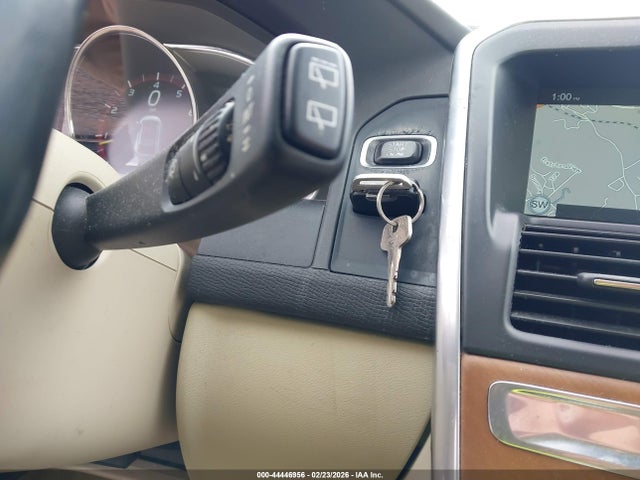 2016 VOLVO XC60 YV4612RK4G2791734 Photo 10