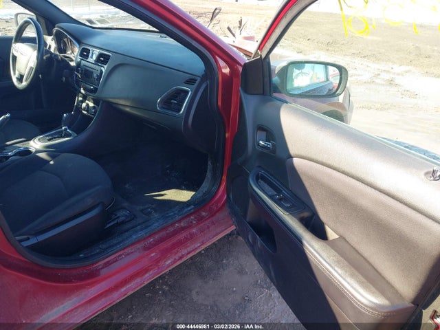 Продажа на аукционе авто 2014 Chrysler 200 Touring, vin: 1C3CCBBG5EN106534, номер лота: 44446981