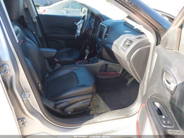 44446987 :رقم المزاد ، 3C4NJDDB8LT163587 vin ، 2020 Jeep Compass Trailhawk 4x4 مزاد بيع