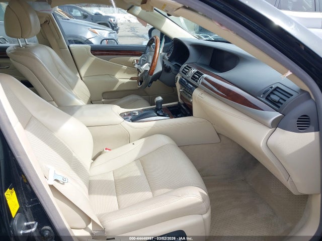 2013 LEXUS LS 460 JTHCL5EF3D5017963 Photo 4