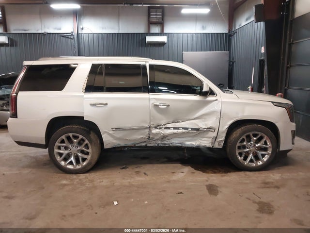 Продажа на аукционе авто 2016 Cadillac Escalade Premium Collection, vin: 1GYS4CKJ3GR406472, номер лота: 44447001