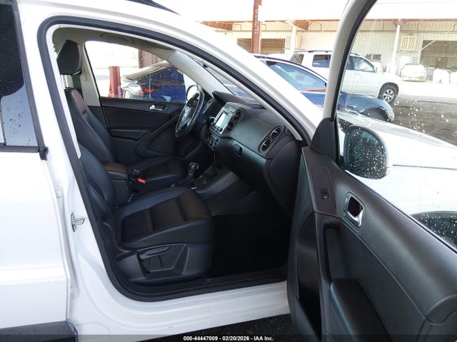 WVGBV7AX6HK010137 Volkswagen Tiguan 2.0t/2.0t S