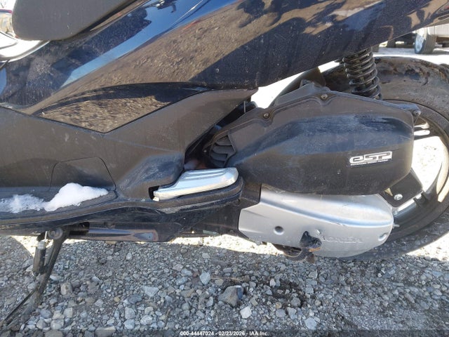 Honda Pcx 150 2018 RLHKF1802JY300563 Image 9