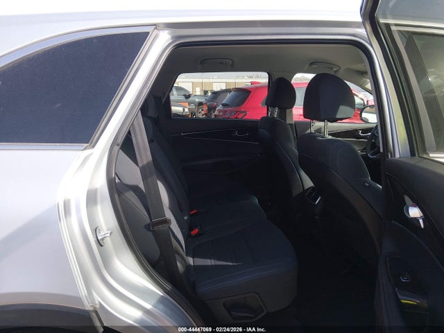 2018 KIA SORENTO 5XYPG4A32JG427766 Photo 7