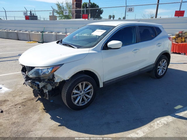 JN1BJ1CP8HW022294 Nissan Rogue Sport S