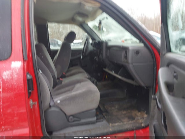 Продажа на аукционе авто 2006 Gmc Sierra 3500 Work Truck, vin: 1GTHK39U26E168755, номер лота: 44447098