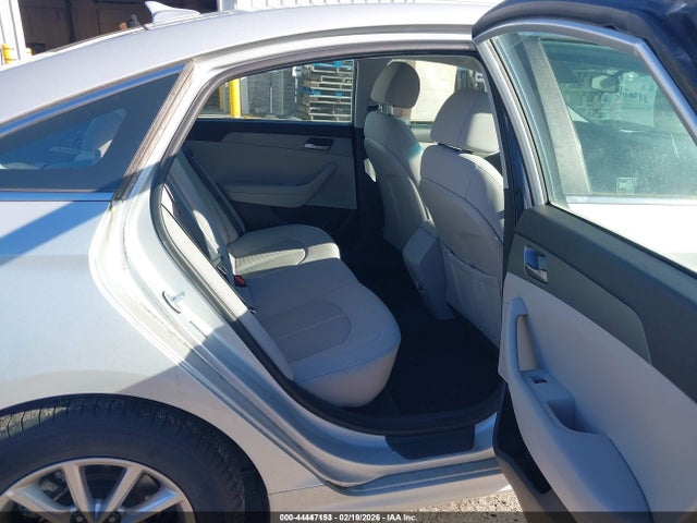 Hyundai SONATA ECO 2019 5NPE24AA8KH802249 Image 8
