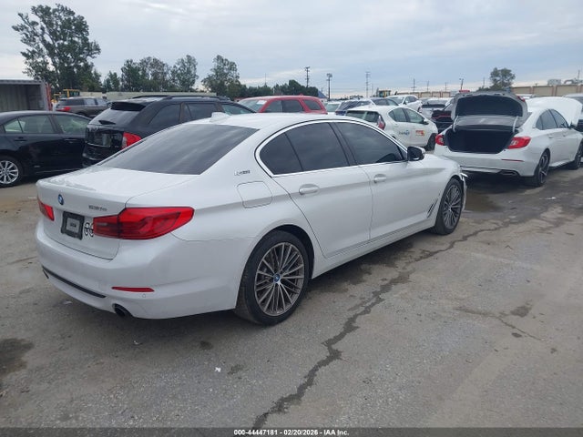 Продажа на аукционе авто 2019 Bmw 530e Iperformance, vin: WBAJA9C52KB254634, номер лота: 44447181