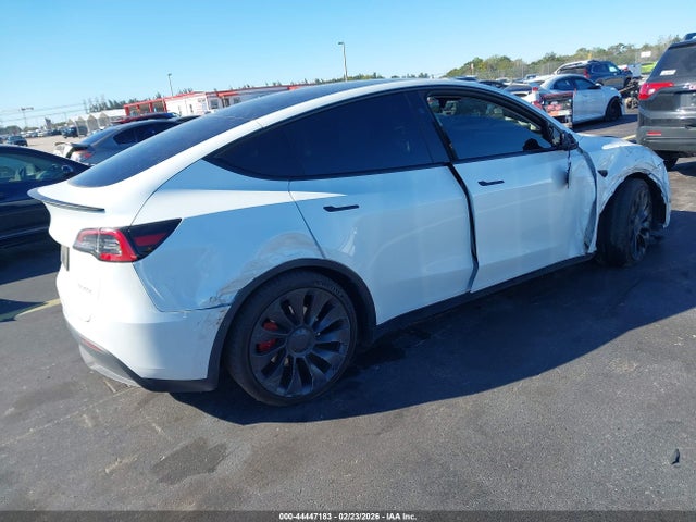 2023 TESLA MODEL Y 7SAYGDEF5PF837098 Photo 3