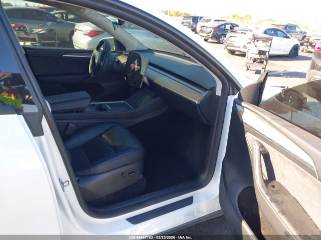 2023 TESLA MODEL Y 7SAYGDEF5PF837098 Photo 4