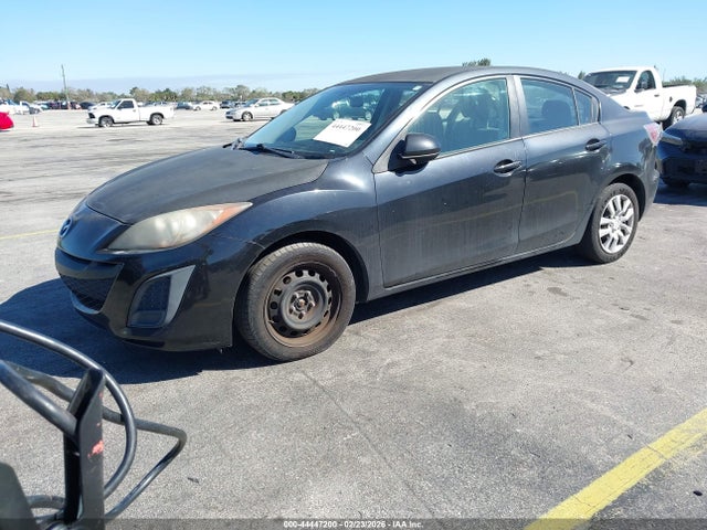 2011 MAZDA MAZDA3 JM1BL1UF5B1396055 Photo 1