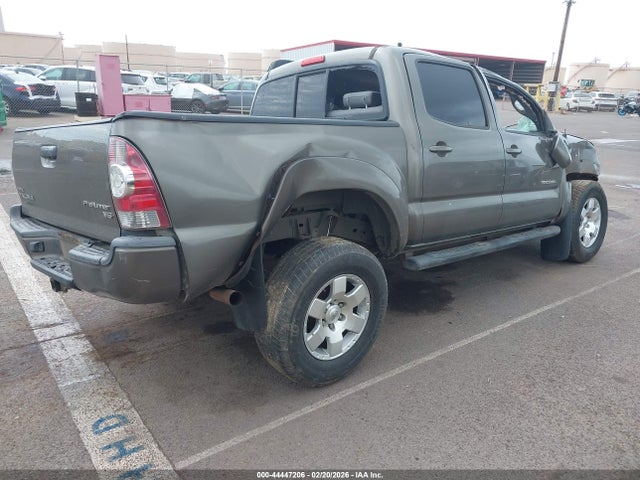 Toyota Tacoma Prerunner V6 2014 3TMJU4GN5EM164284 Image 4