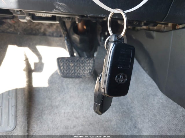 Toyota Prius Two 2015 JTDKN3DU6F0408164 Image 11