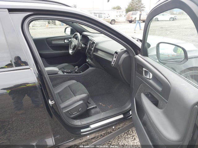 YV4162UM2M2591502 Volvo Xc40 T5 R-design